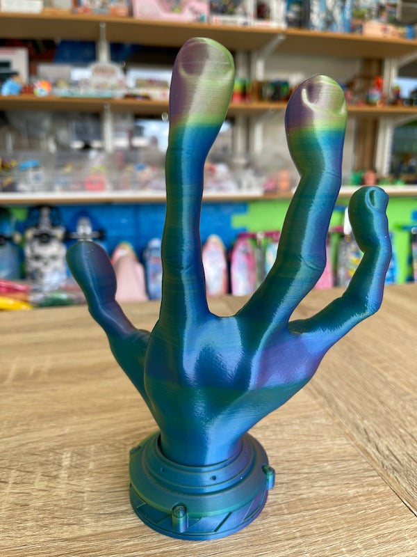 3D Printed 4 Finger Alien Hand Controller Holder