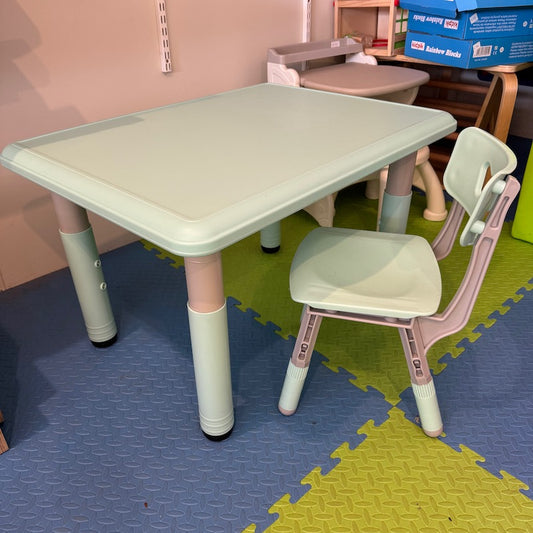 New Childrens Table and Chair Set