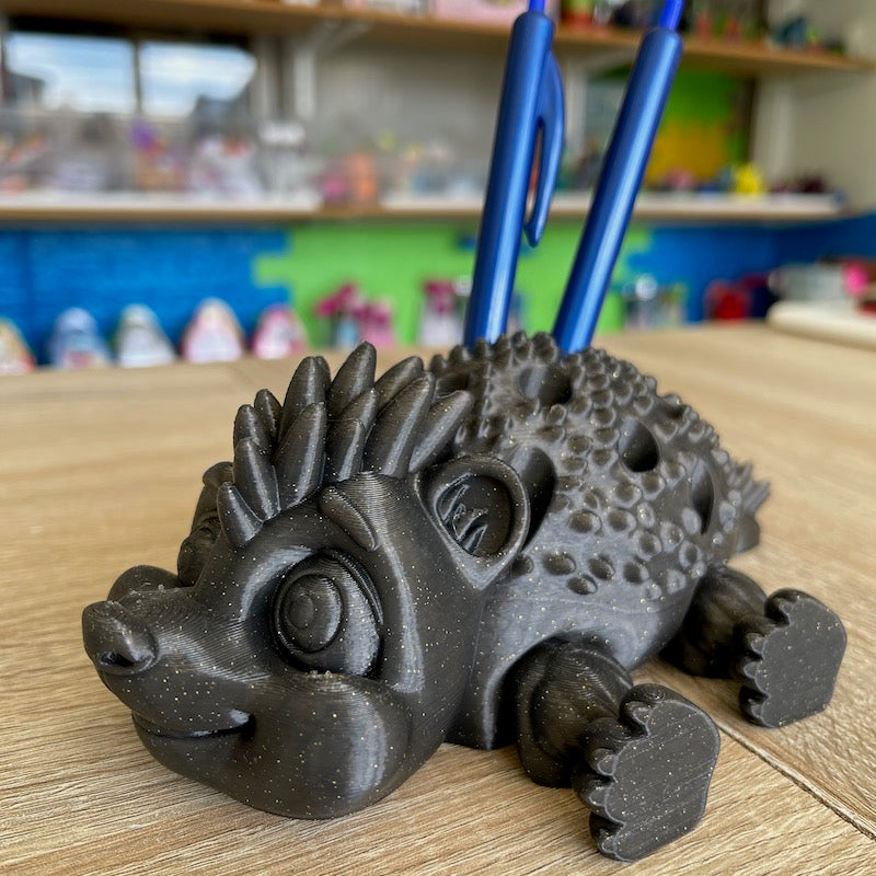 Porcupine Pen Holder black with glitter flecks