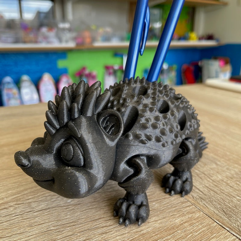 Porcupine Pen Holder black with glitter flecks