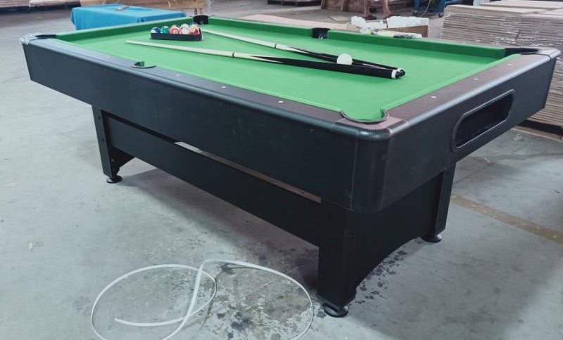 7ft Pool Table