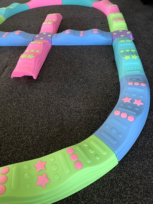 Pastel Wave Path
