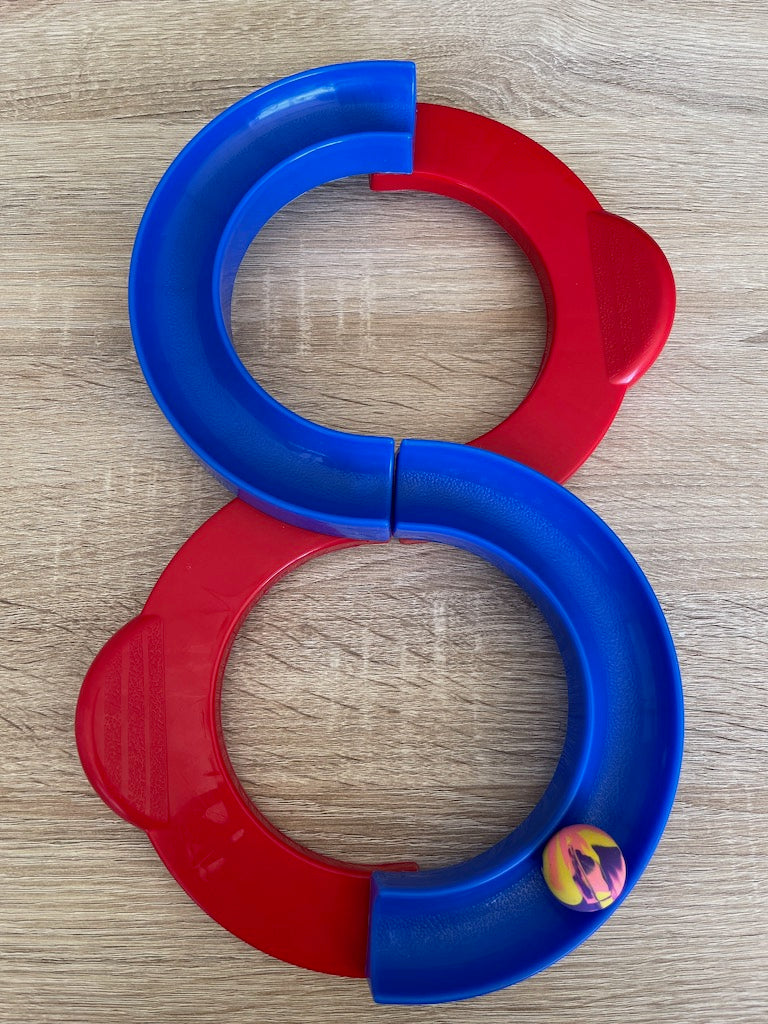 Infinite Loop Continuous Track Activity