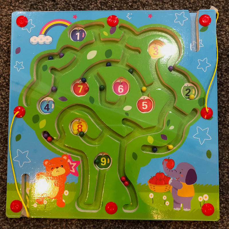 Magnetic Maze Tree