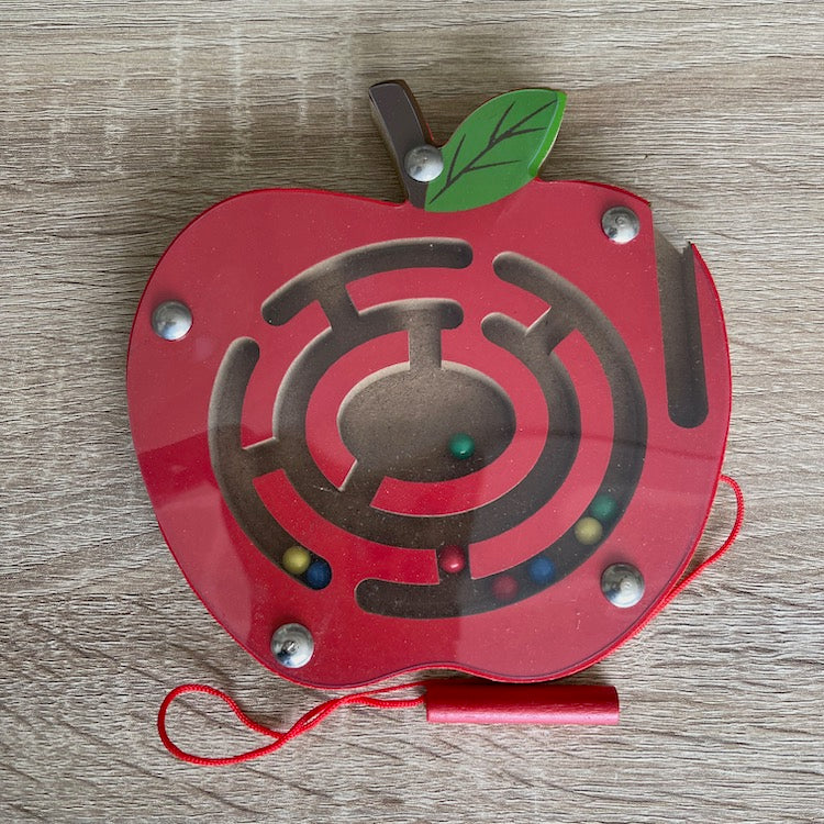 Magnetic Maze Apple