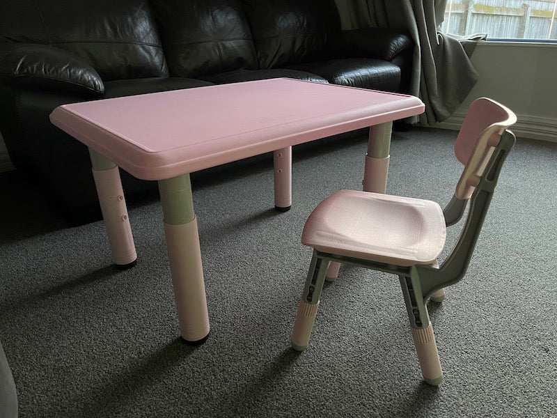 New Kids Table and chair set