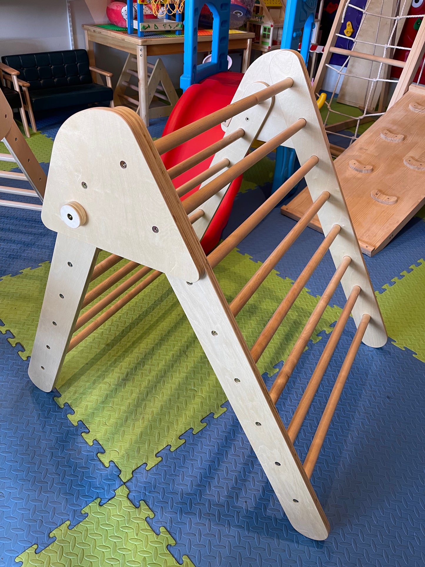 pikler climbing ladder