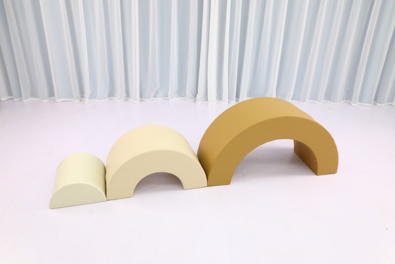 Soft Play Curves
