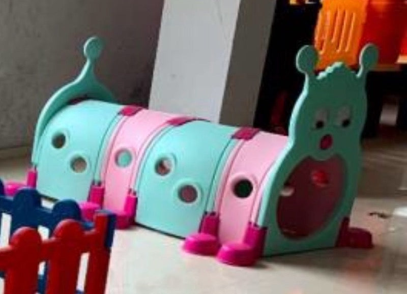 Play Tunnel
