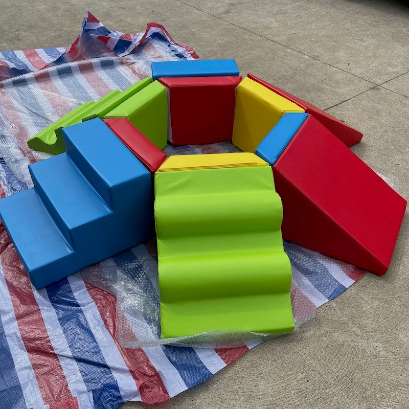 Softplay full foam ball pit climber
