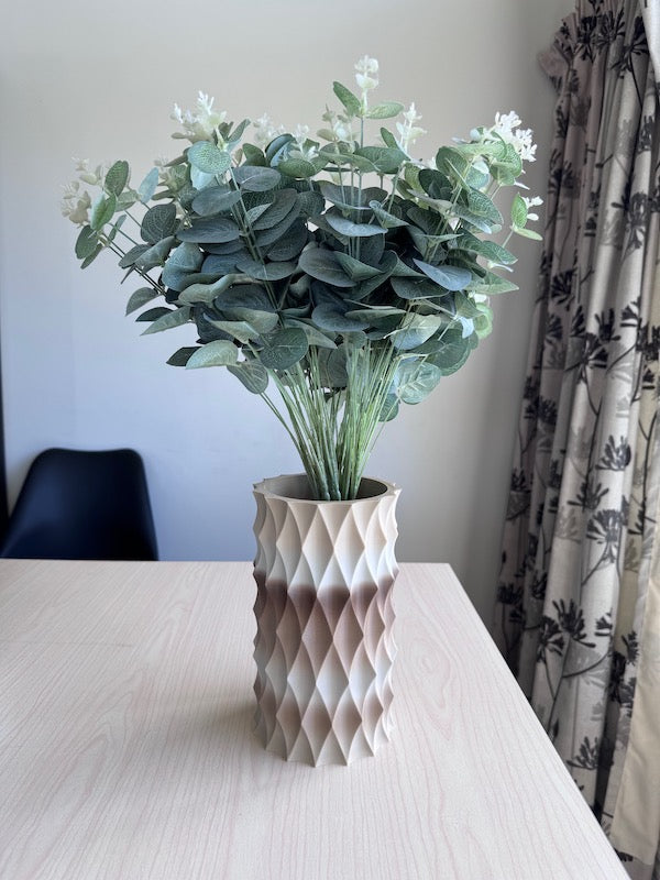 3D Printed Diamond Vase - bone