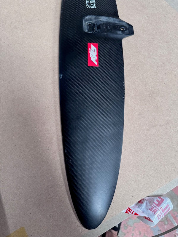 Axis Spitfire 840 front wing -USED