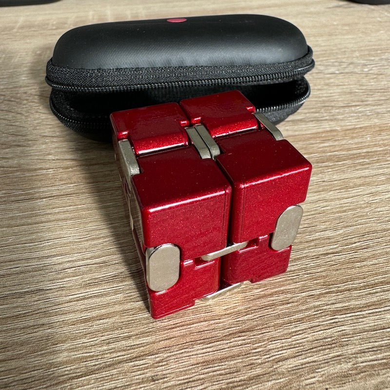 Metal Infinity Cube red