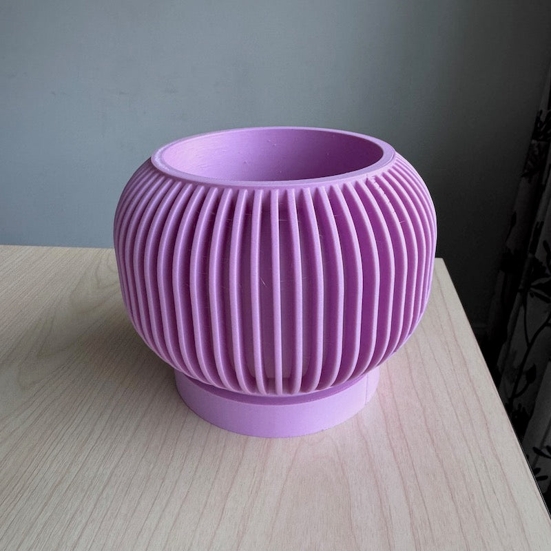 Narvo Planter Pot matte purple