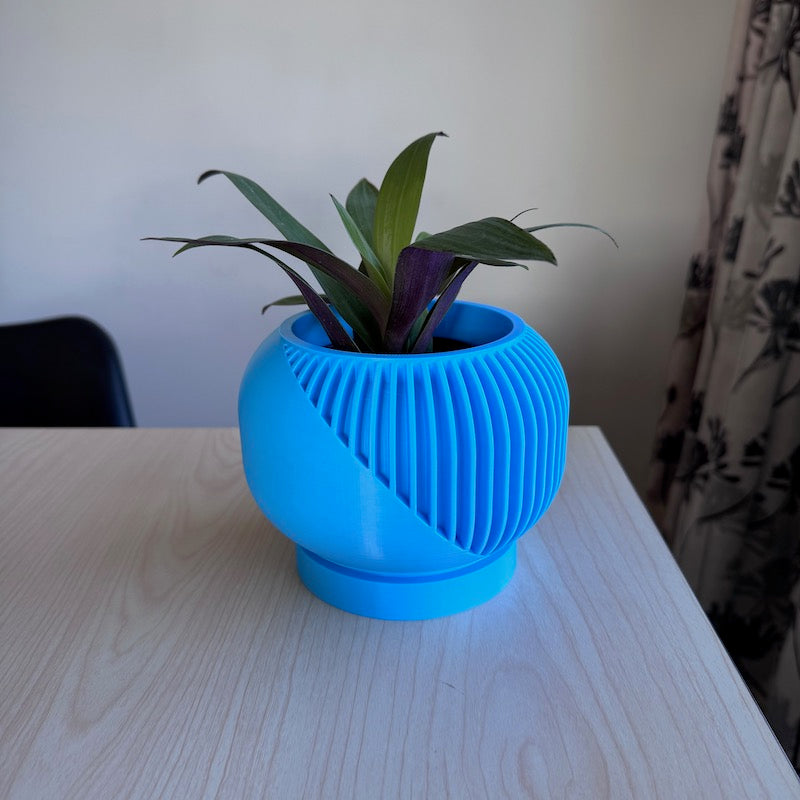 Narvo Planter Pot sky blue