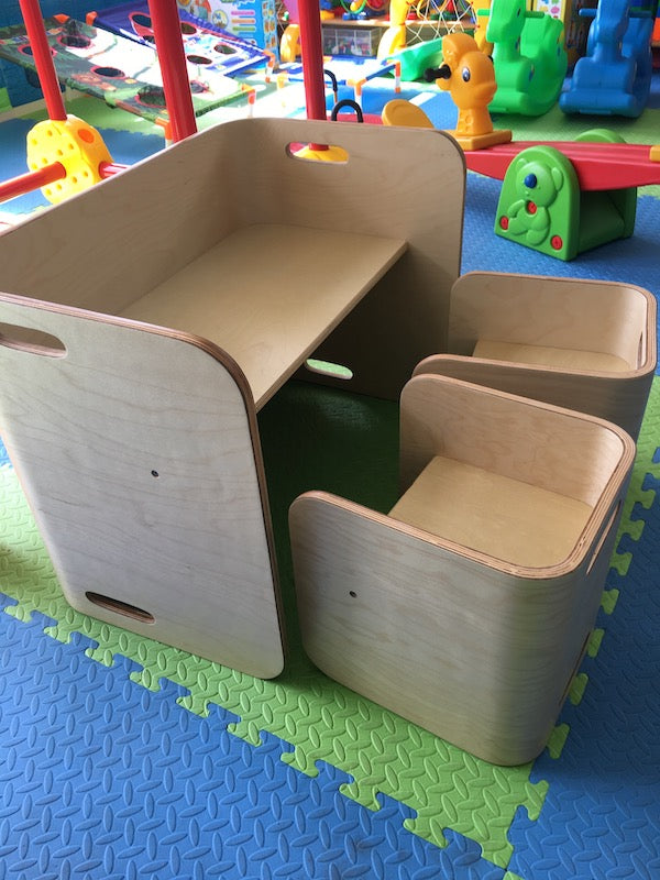 Toddler Desk and Chairs
