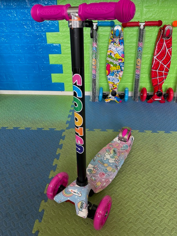 Kids Kick Scooter with LED Wheels