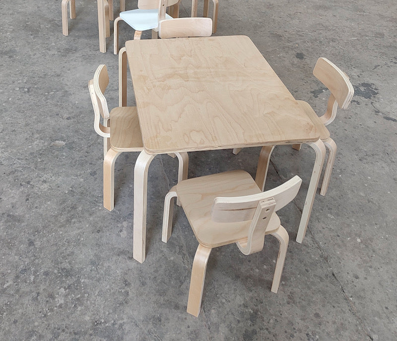 kids table and 4 chairs set